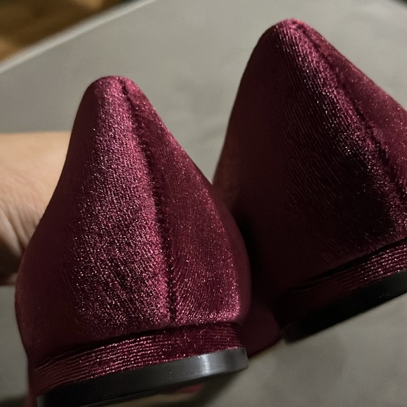High society velvet wine flats with square bling nwt size 8/38 - Picture 3 of 7
